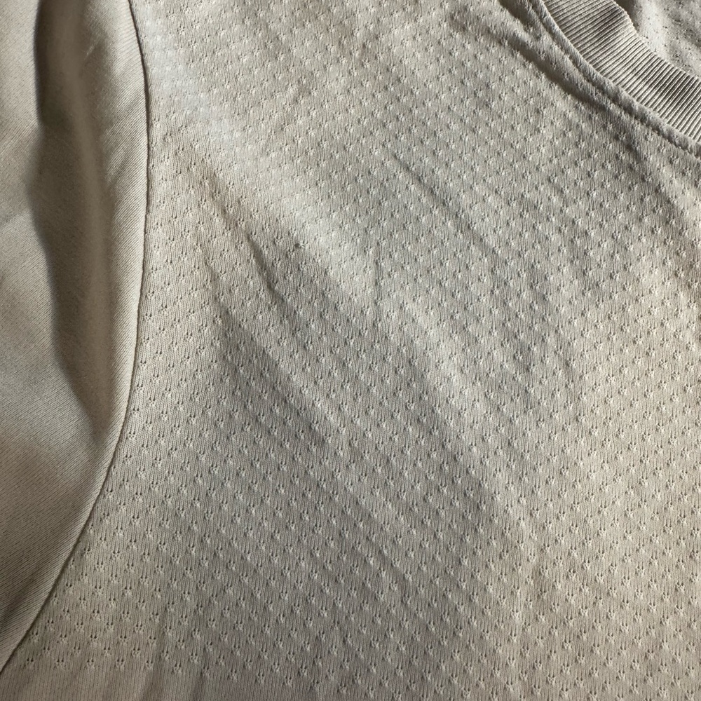 Gymshark White Short Sleeve Performance Crew Shirt - Picture 6 of 7